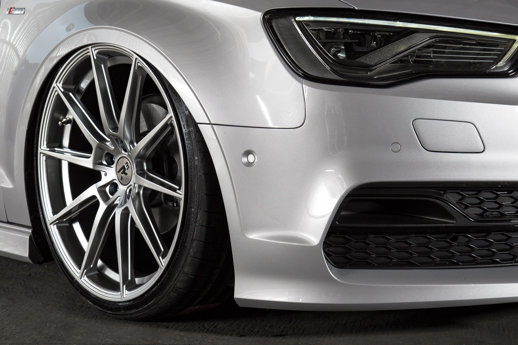 audi_a3_h3_r3_wheels_03.jpg