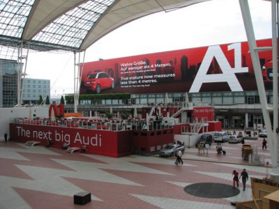 Audi Forum Mchn 23.JPG