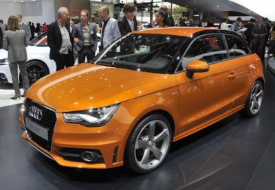 Audi-A1-samoa-orange-2.jpg