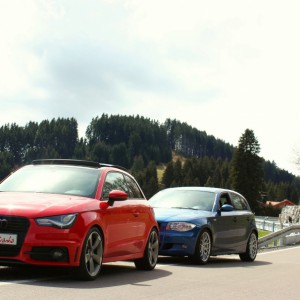 Ansicht der Fahrzeuge!
Ausflug am 21.04.2012 im Allgäu
Audi A1 Roter Piranha mit BMW 1er von Spiderpig99